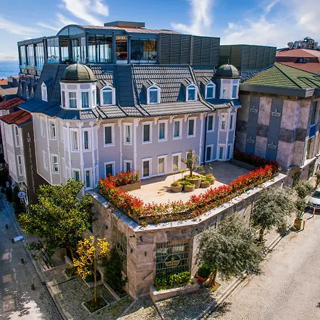Amiral Palace Boutique Class Hotel 4*