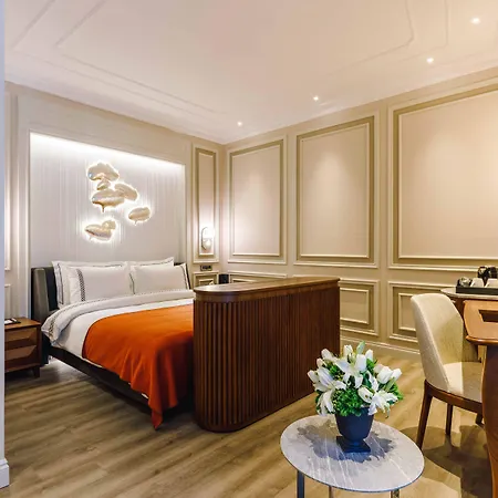 Отель Amiral Palace Boutique Class