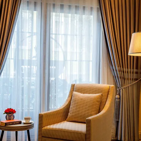 Отель Amiral Palace Boutique Class