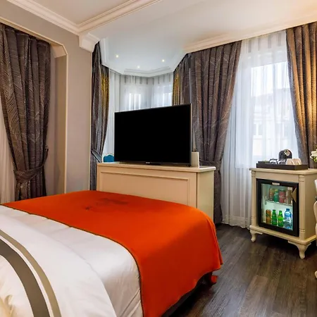Amiral Palace Boutique Class 4*