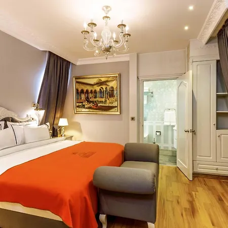 Amiral Palace Boutique Class Hotel