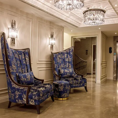 Amiral Palace Boutique Class Hotel 4*