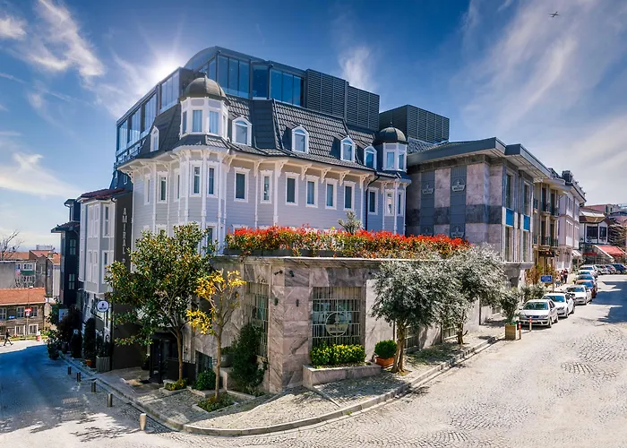 Hotell Amiral Palace Boutique Class 4*