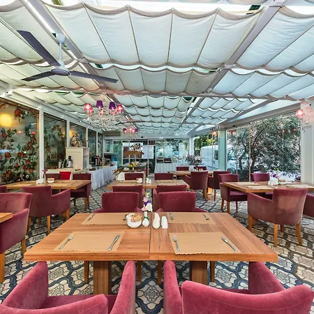 Amiral Palace Boutique Class 4*