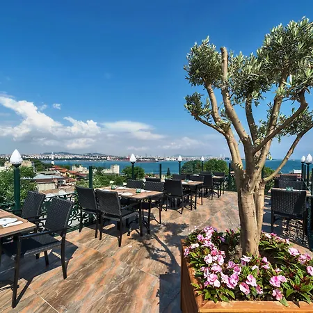 Hotel Amiral Palace Boutique Class 4*