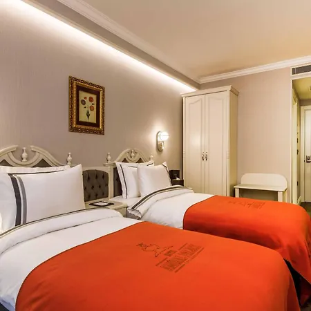 Отель Amiral Palace Boutique Class 4*