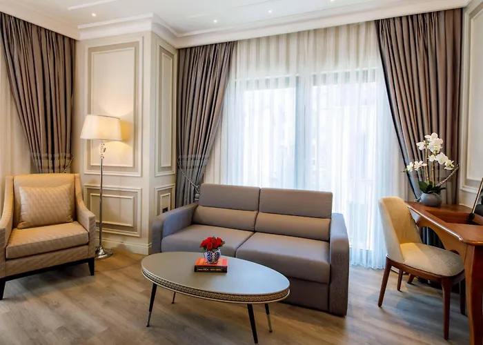 Amiral Palace Boutique Class 4*