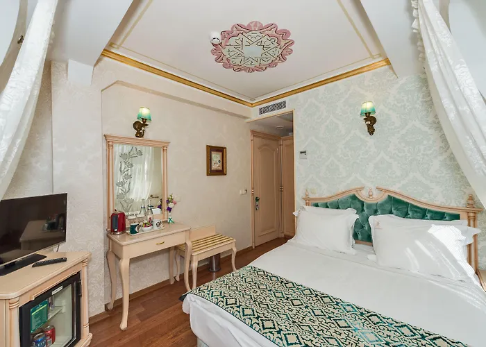 Amiral Palace Boutique Class Отель