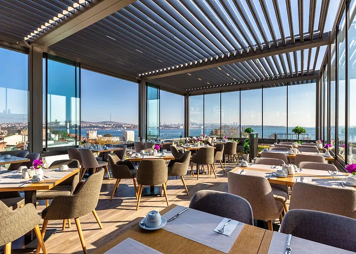 Amiral Palace Boutique Class 4*