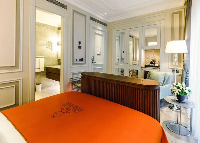 Отель Amiral Palace Boutique Class Стамбул